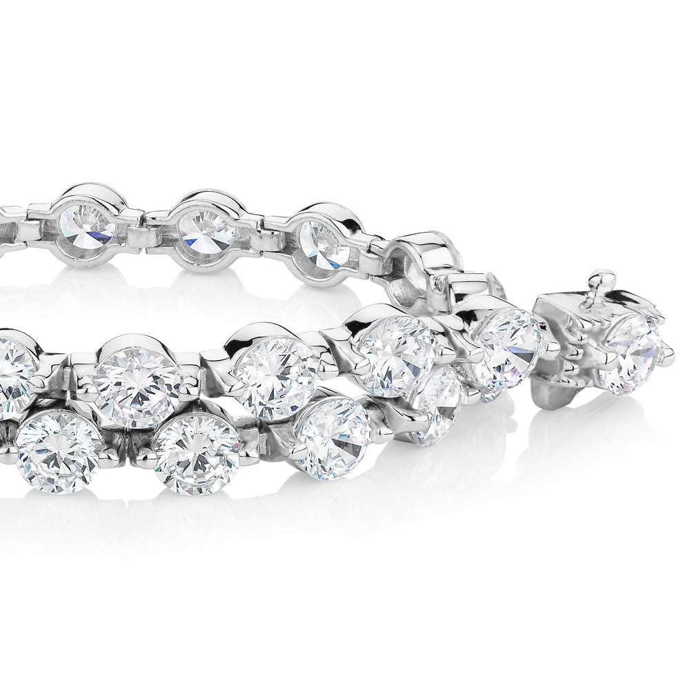 Round Brilliant tennis bracelet with 11.04 carats* of diamond simulants in sterling silver