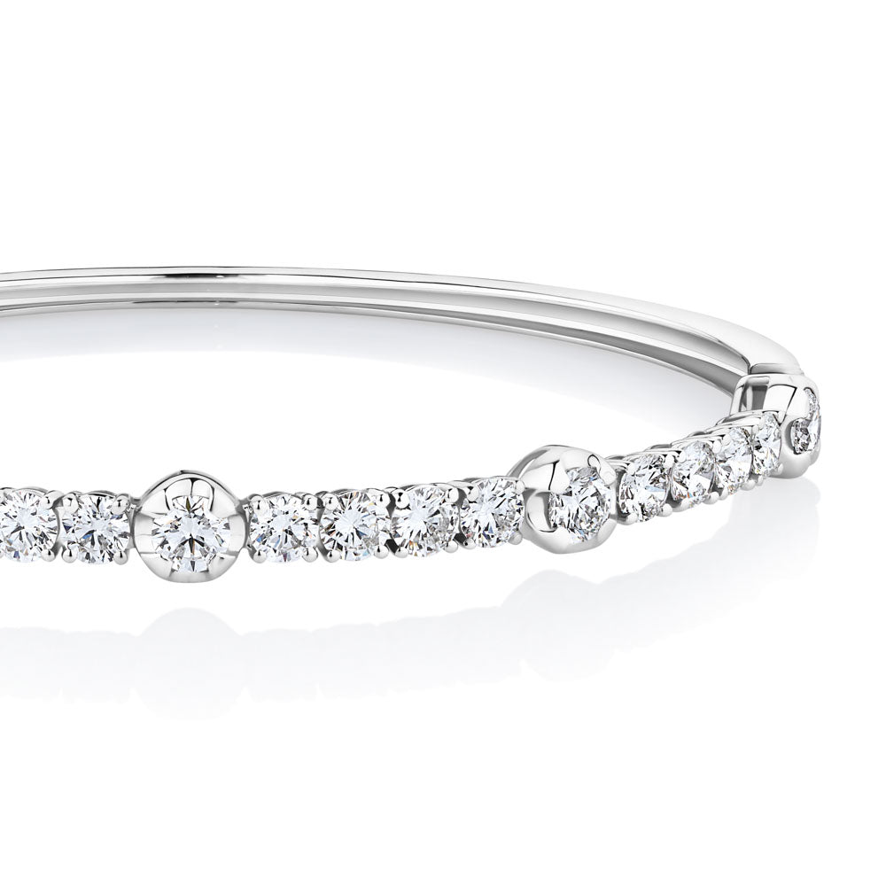 Lab Grown Diamond Bangle