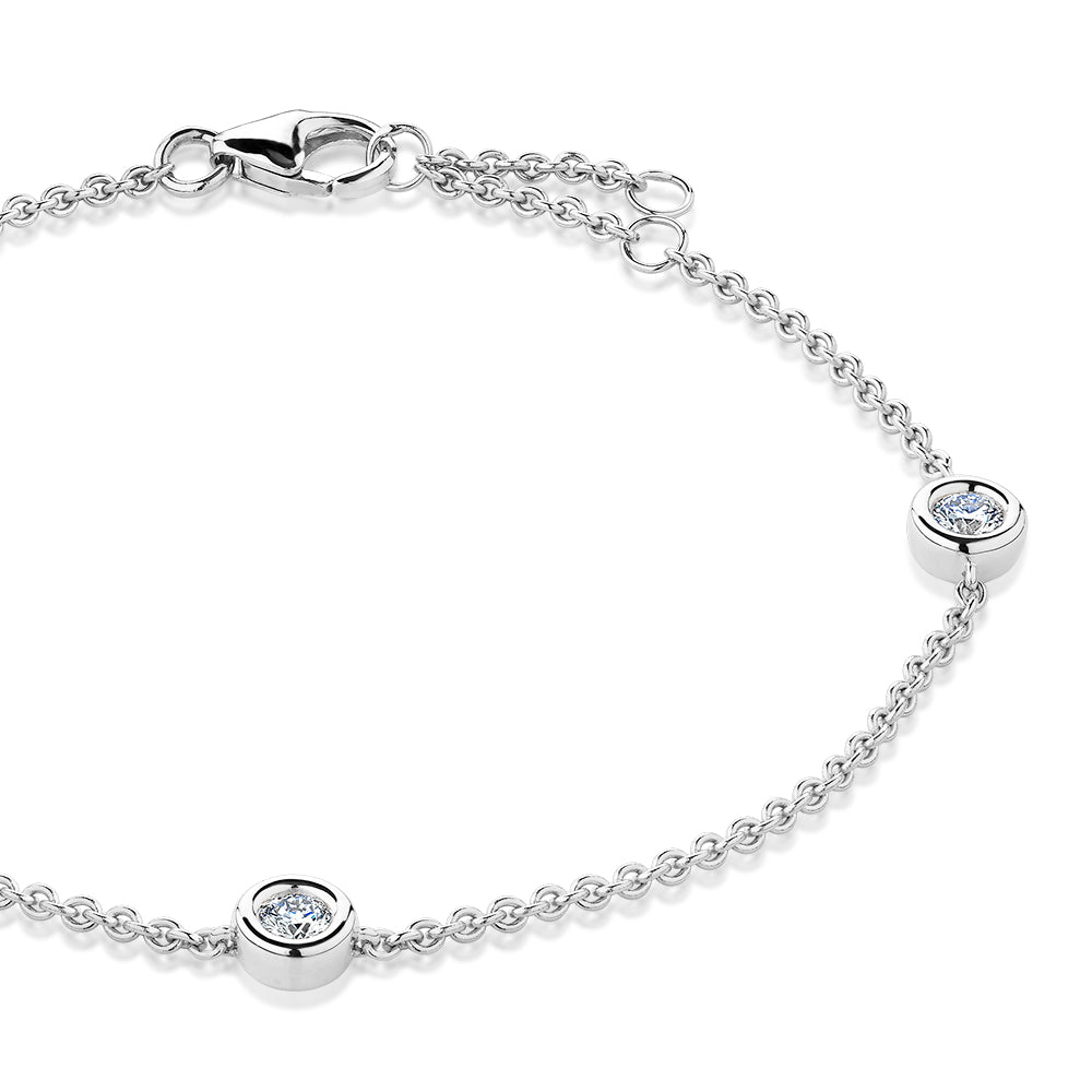 Premium Lab-Grown Diamond, 0.25 carat TW round brilliant solitaire bracelet in 10 carat white gold