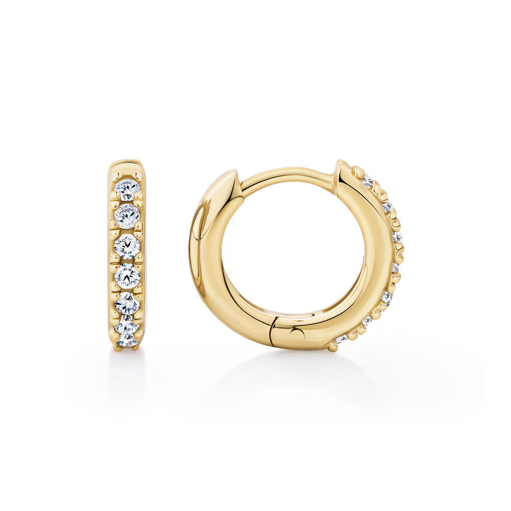 Round brilliannt hoop earrings with diamond simulants in 18 carat yellow gold vermeil