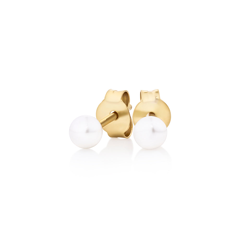 Pearl stud earrings in 18 carat yellow gold vermeil
