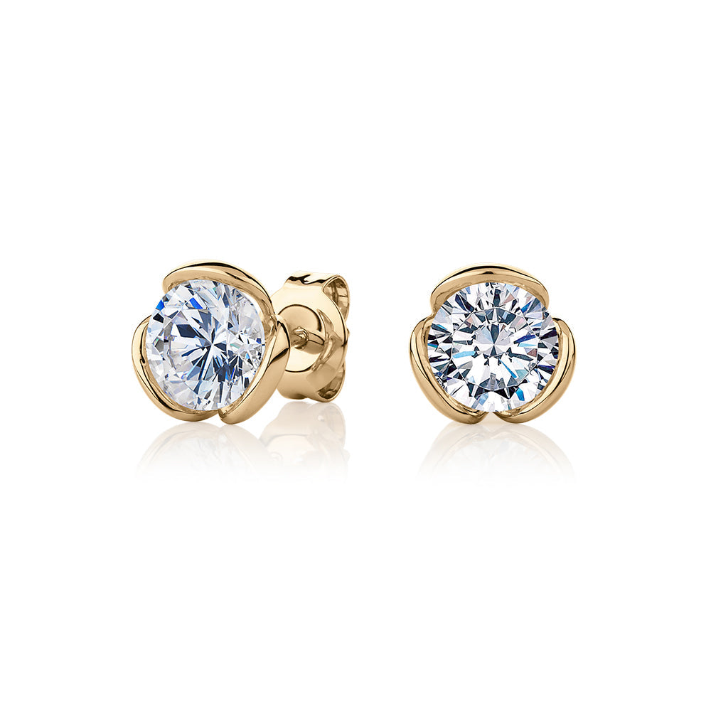 Round Brilliant stud earrings with 2 carats* of diamond simulants in 10 carat yellow gold