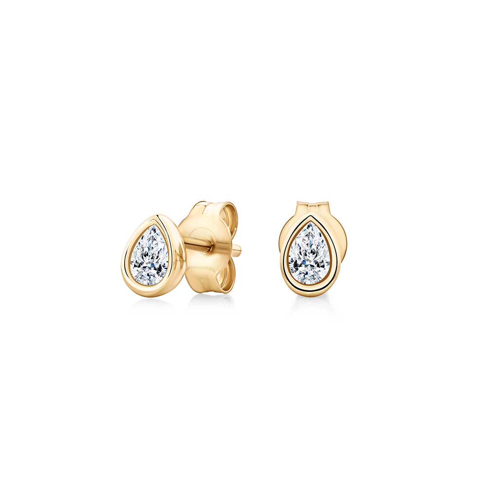 Lab-Grown Diamond, 0.16 carat TW pear solitaire stud earrings in 10 carat yellow gold