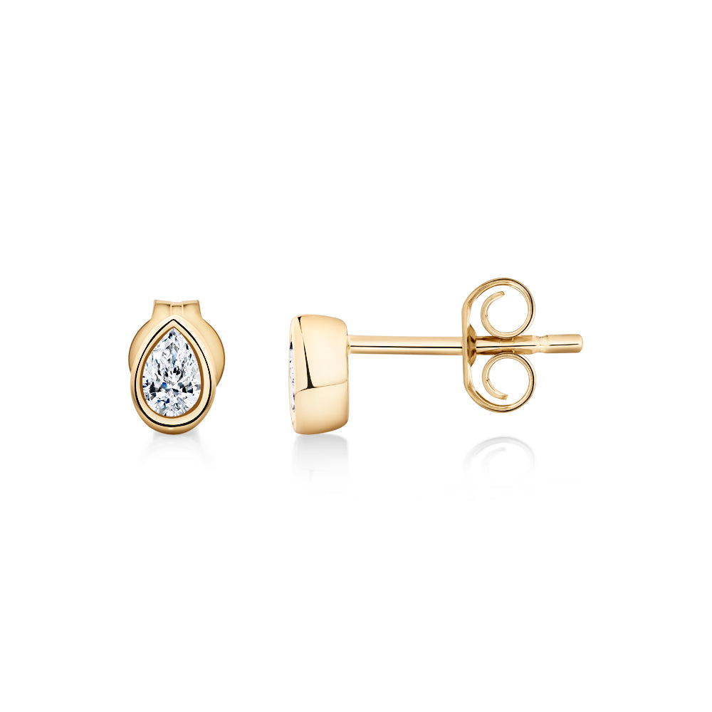 Lab-Grown Diamond, 0.16 carat TW pear solitaire stud earrings in 10 carat yellow gold