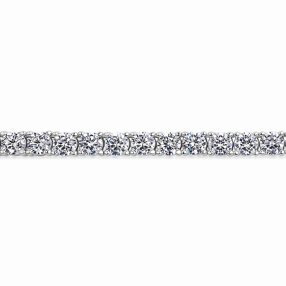 Round Brilliant necklace with 23.25 carats* of diamond simulants in sterling silver