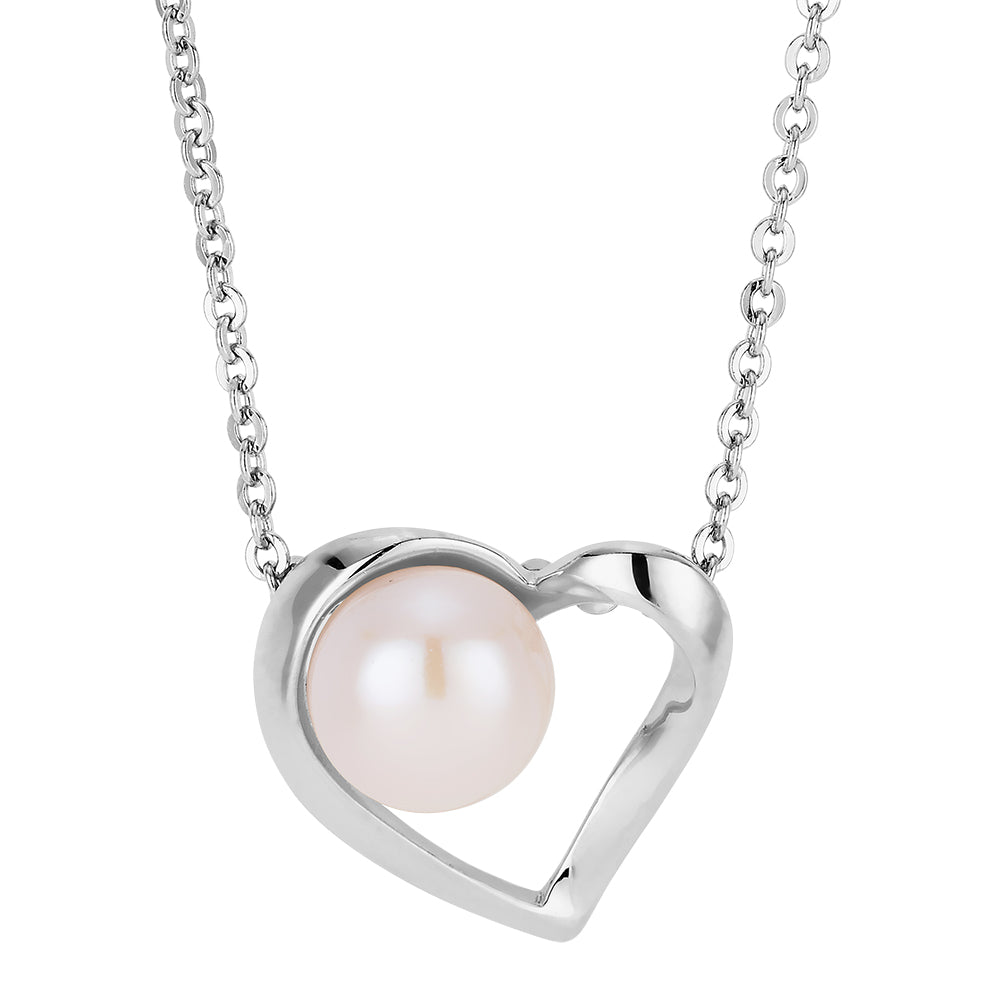 Cultured freshwater pearl necklace in sterling silver