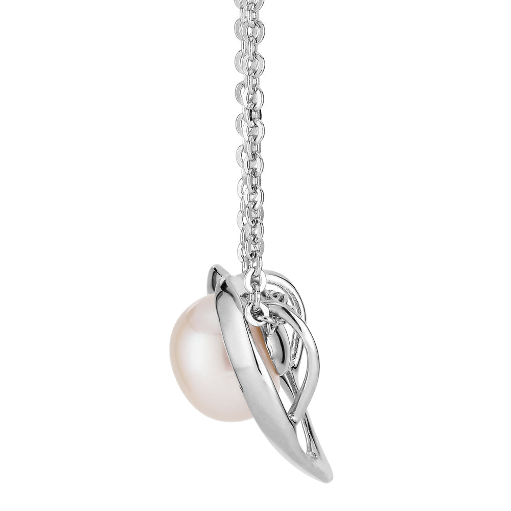 Cultured freshwater pearl necklace in sterling silver