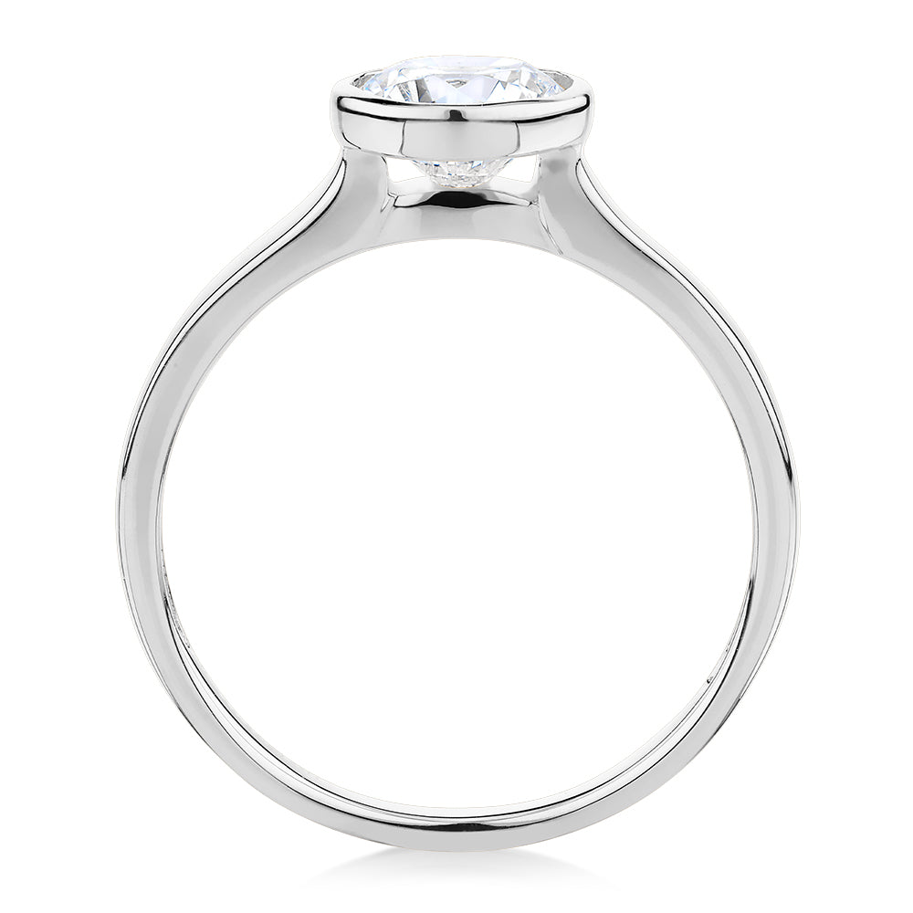 Round Brilliant solitaire engagement ring with 1 carat* diamond simulant in 14 carat white gold