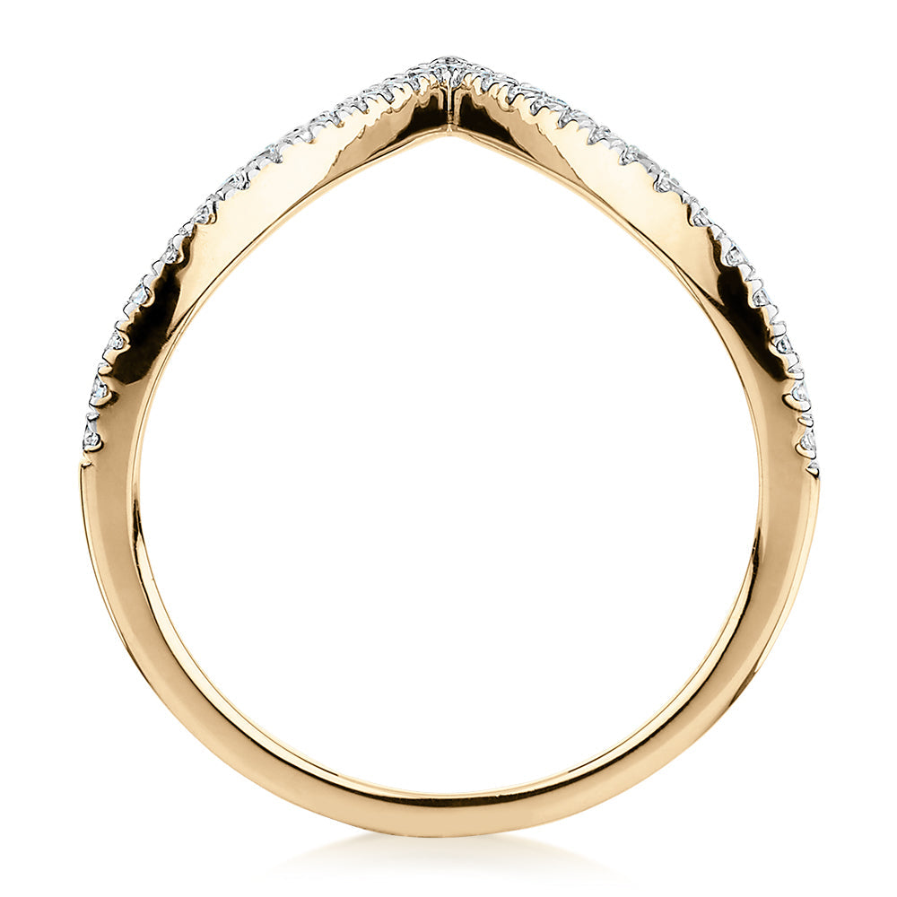 Round Brilliant curved wedding or eternity band in 10 carat yellow gold