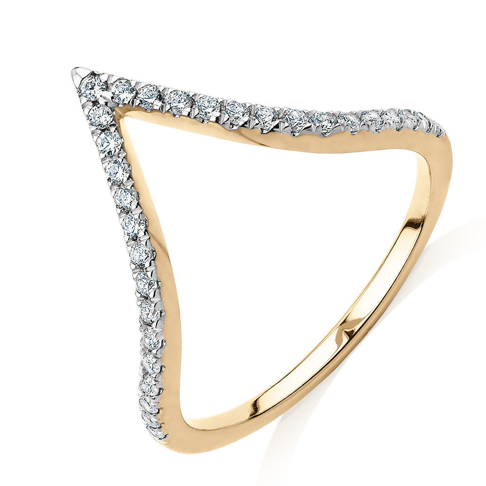 Round Brilliant curved wedding or eternity band in 10 carat yellow gold