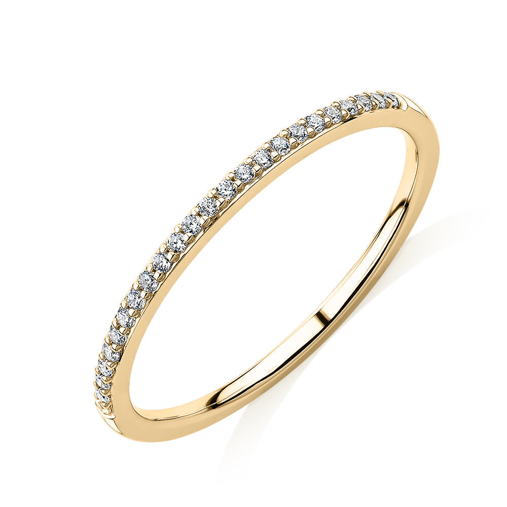 Round Brilliant wedding or eternity band in 10 carat yellow gold