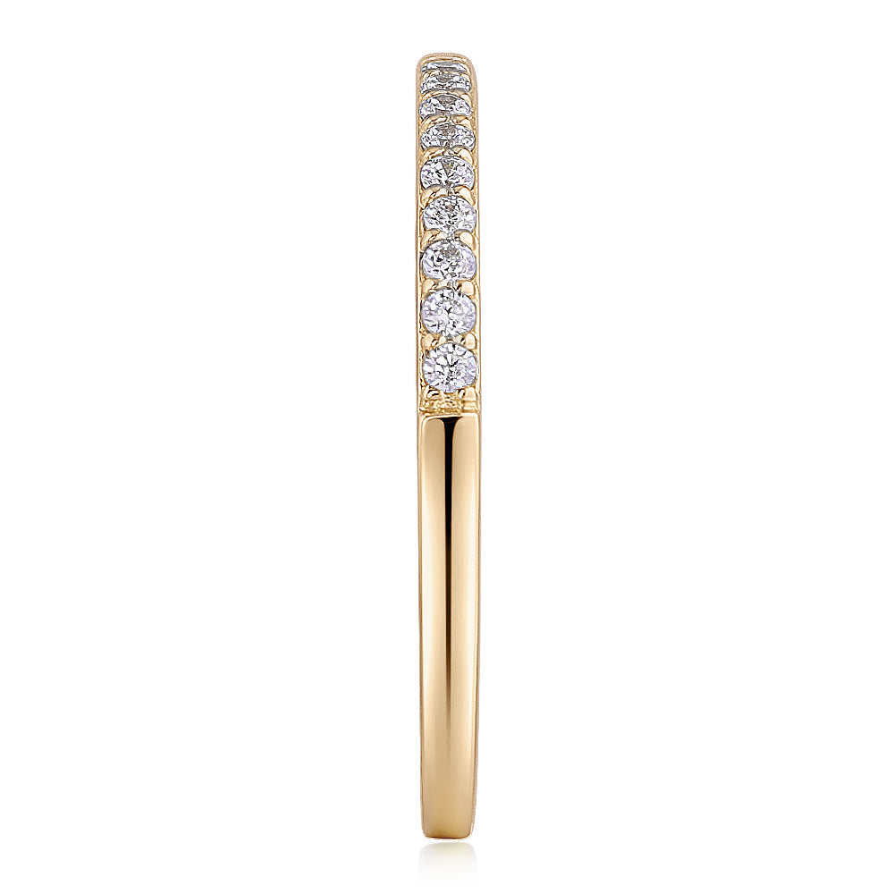 Wedding or eternity band in 14 carat yellow gold