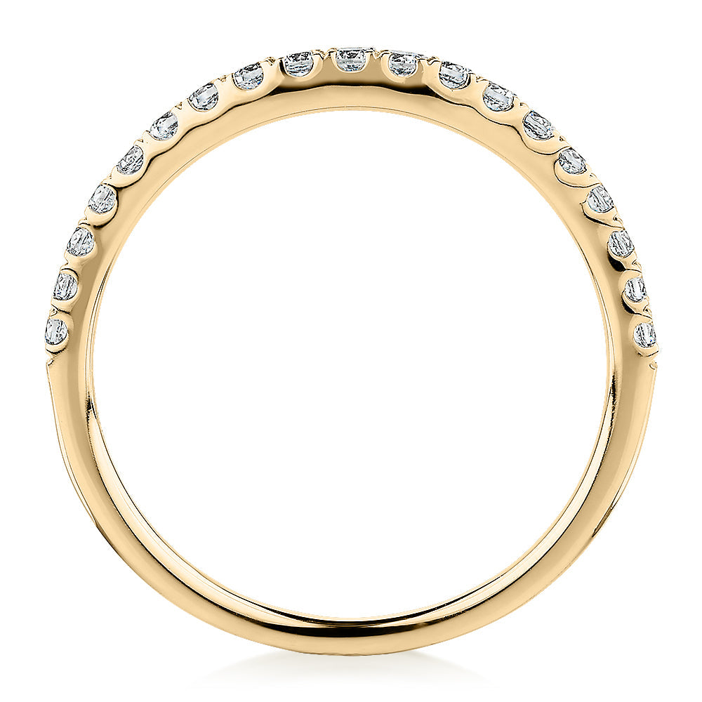 Curved wedding or eternity band in 10 carat yellow gold