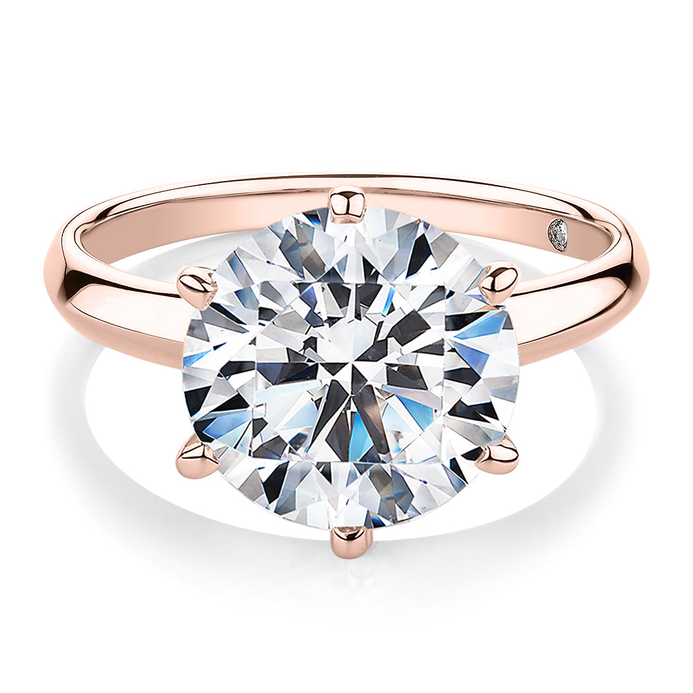 Round Brilliant solitaire engagement ring with 5.49 carat* diamond simulant in 14 carat rose gold
