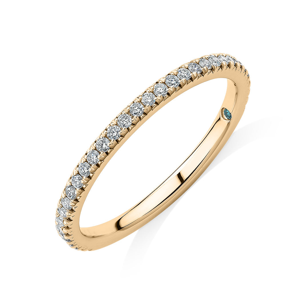 Premium Lab-Grown Diamond, 0.23 carat TW round brilliant wedding or eternity band in 14 carat yellow gold