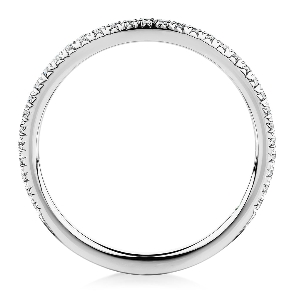 Premium Lab-Grown Diamond, 0.23 carat TW round brilliant curved wedding or eternity band in platinum