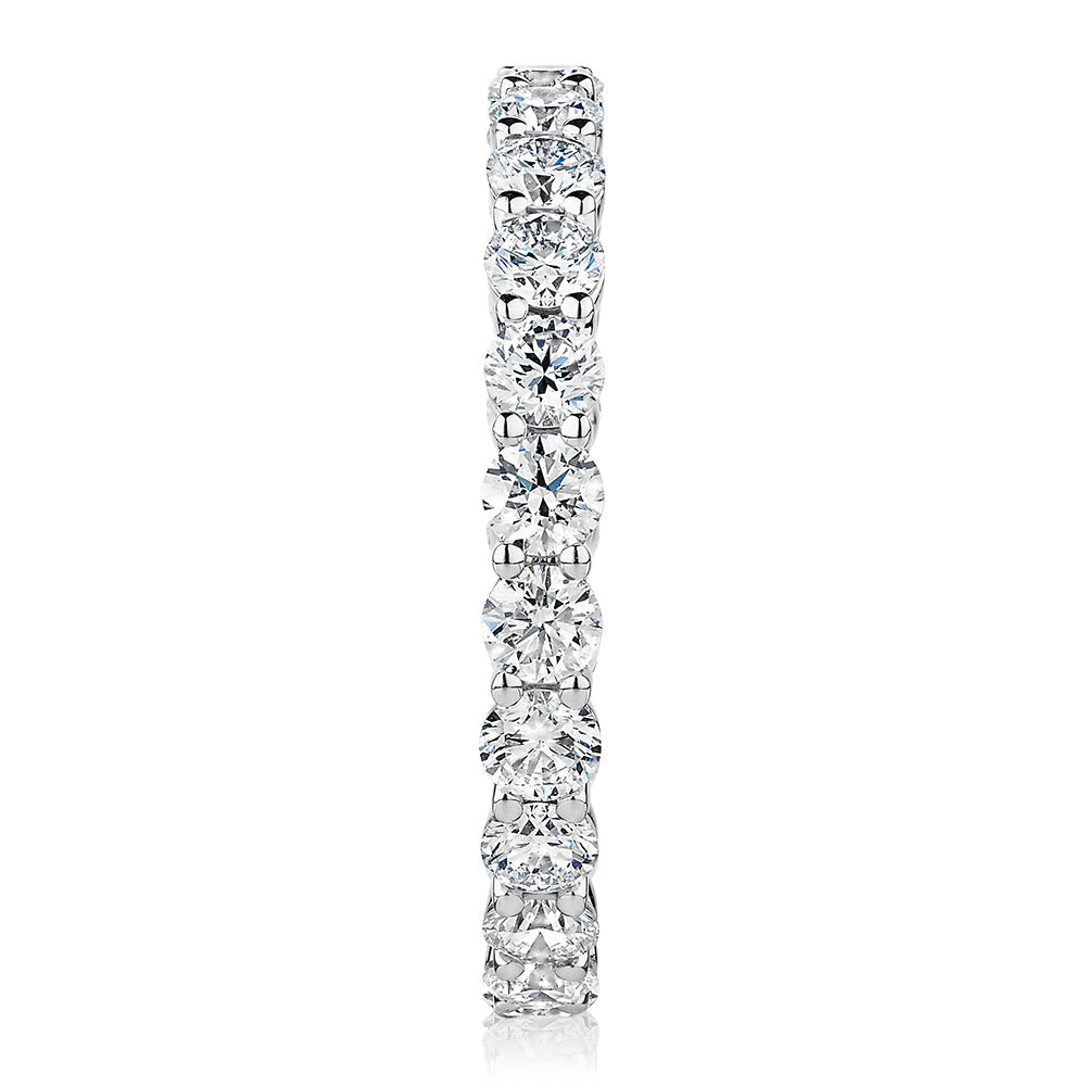 Premium Lab-Grown Diamond, 1.86 carat TW round brilliant all-rounder wedding or eternity band in platinum