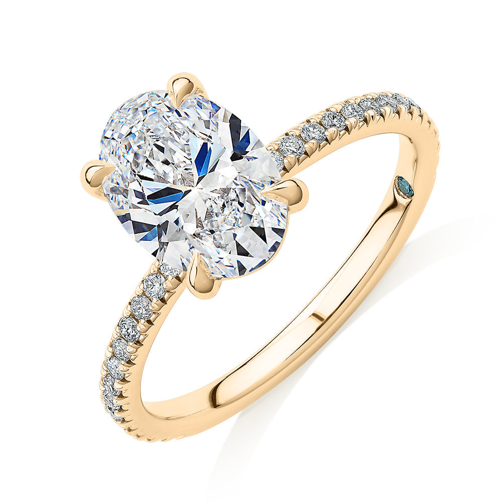 Premium Certified Laboratory Created Diamond, 2.24 carat TW oval and round brilliant shouldered engagement ring in 18 carat yellow gold