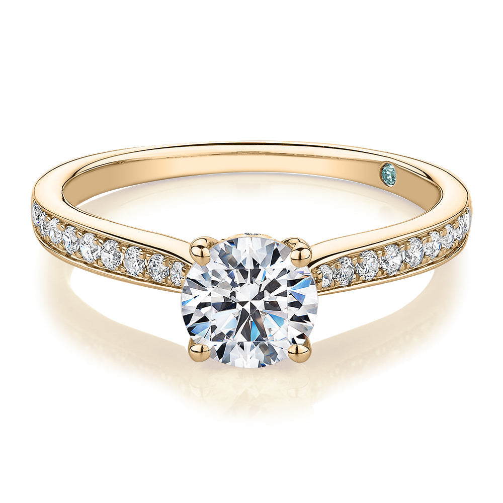 Premium Certified Lab-Grown Diamond, 1.40 carat TW round brilliant shouldered engagement ring in 14 carat yellow gold
