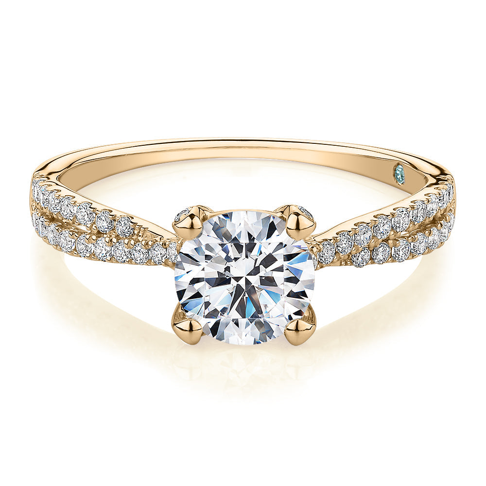 Premium Certified Lab-Grown Diamond, 1.40 carat TW round brilliant shouldered engagement ring in 14 carat yellow gold
