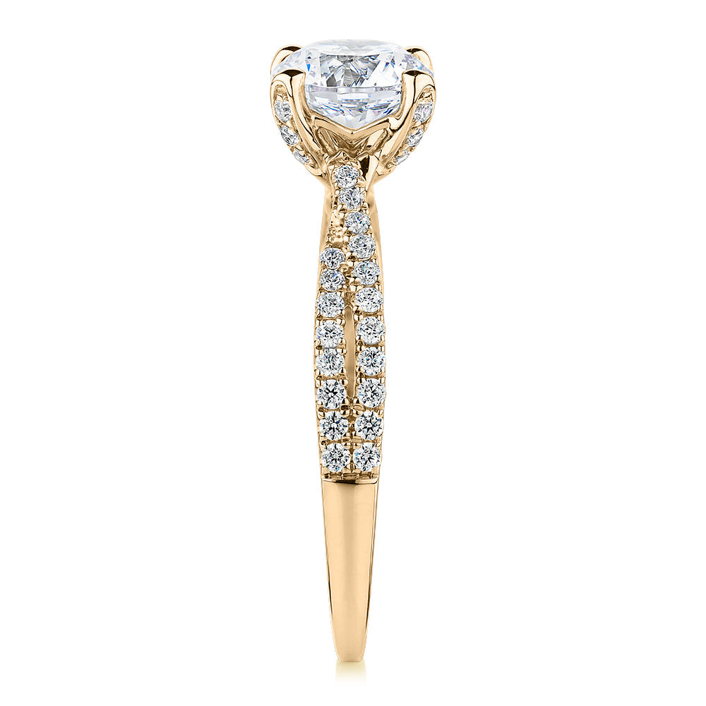 Premium Certified Lab-Grown Diamond, 1.40 carat TW round brilliant shouldered engagement ring in 14 carat yellow gold