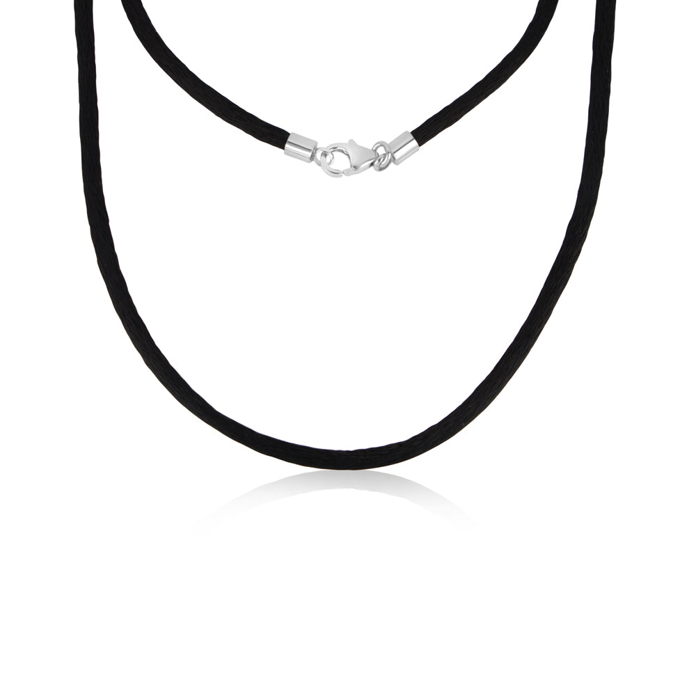 Black necklace with sterling silver clasp in 50cm