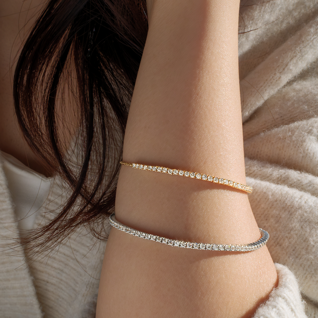 Premium Lab-Grown Diamond, 1.00 carat TW round brilliant tennis bracelet in 10 carat yellow gold