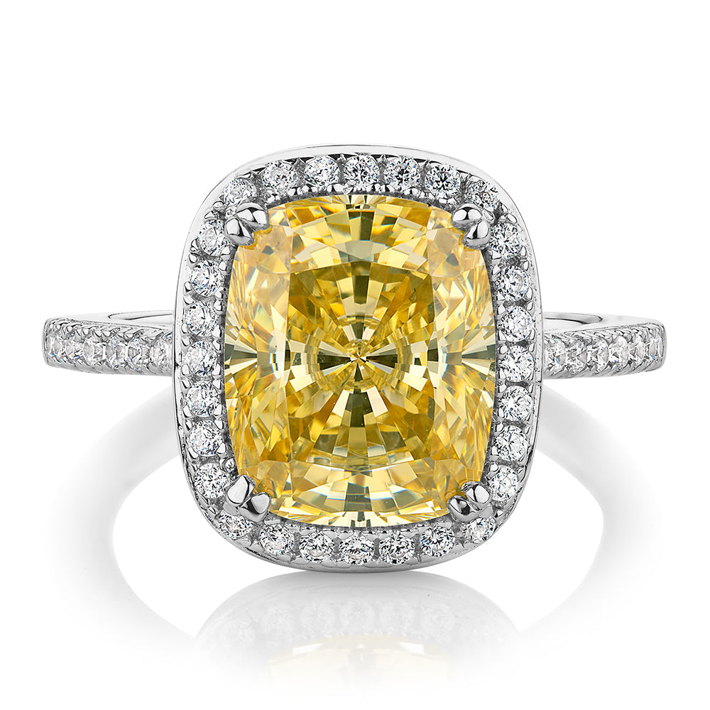 Dress ring with 5.35 carats* of diamond simulants in sterling silver